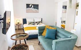 Joli Studio Climatise 'Alma 4' - Coeur De Beziers - Wifi Fibre - Netflix